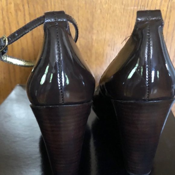 Colin Stuart Brown Patent Wedge - Picture 2 of 7